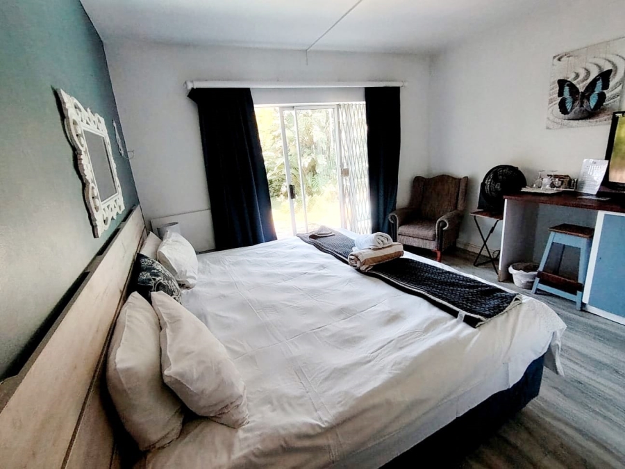 6 Bedroom Property for Sale in Abbotsford Eastern Cape